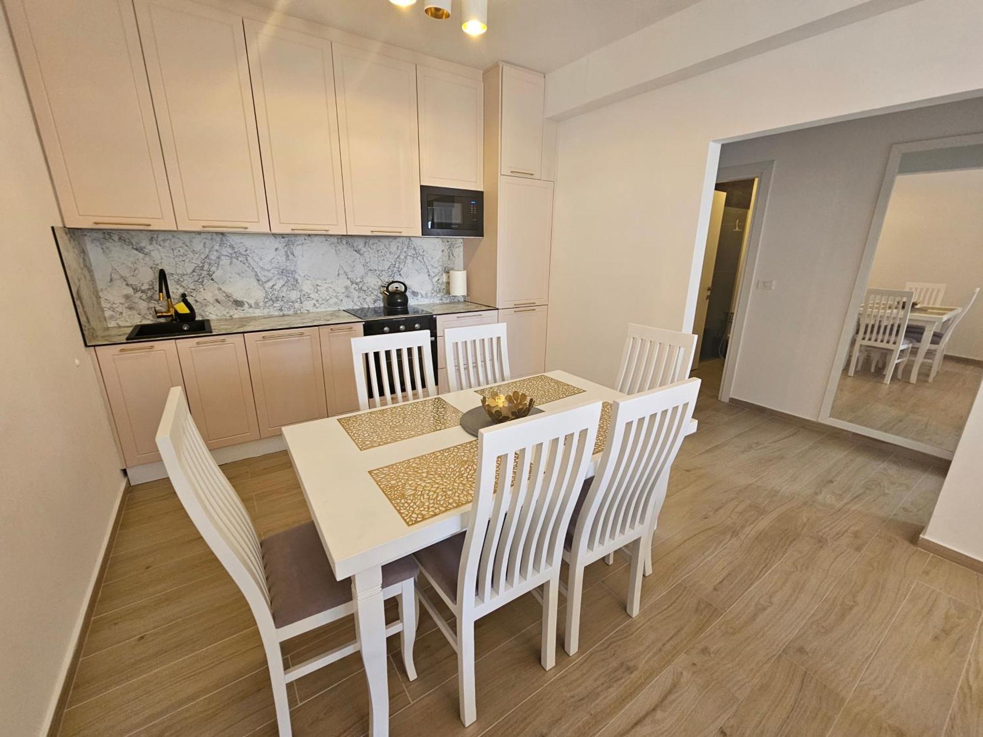 Jusal Sea View Apartment Саранда Экстерьер фото