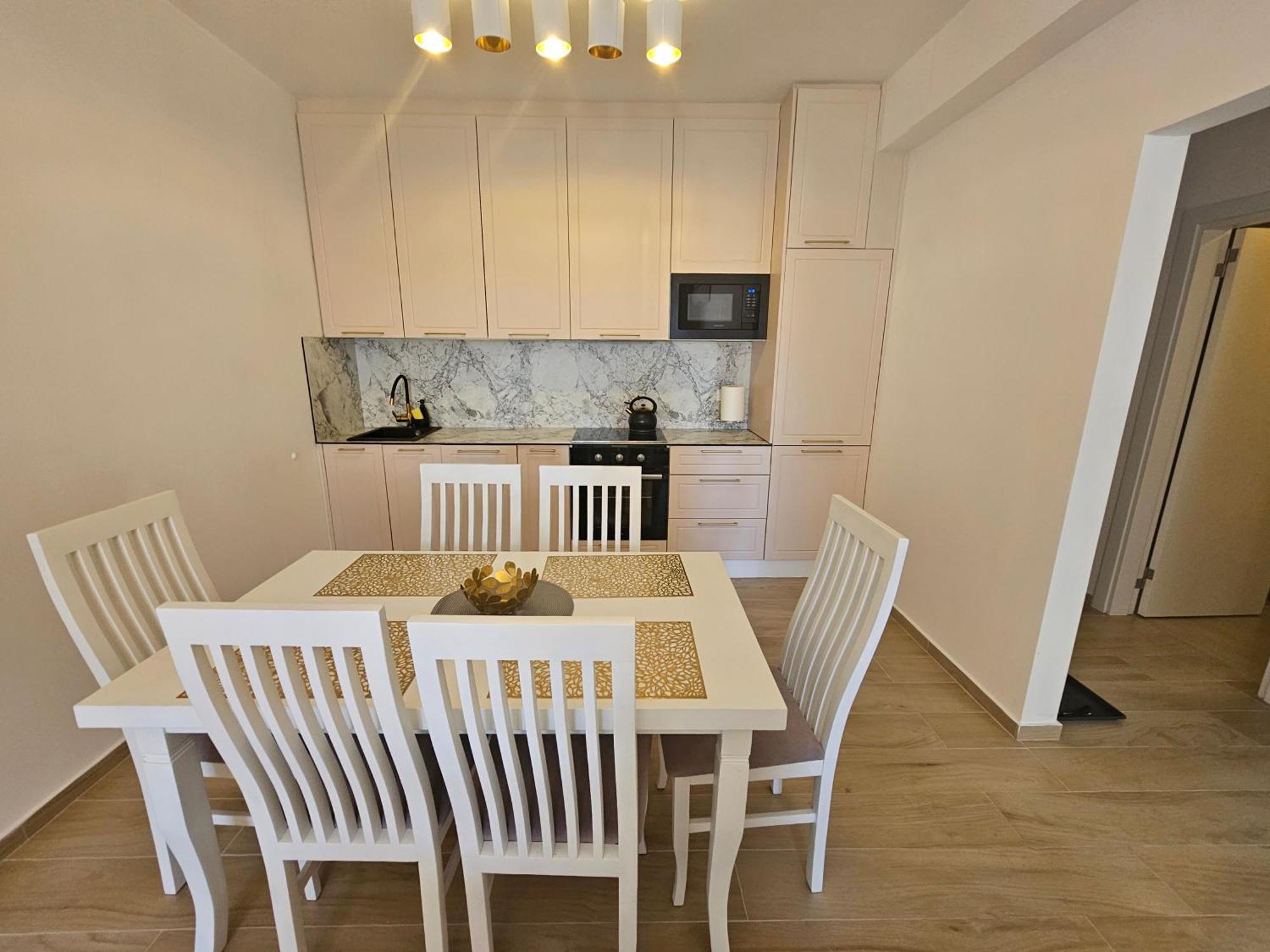 Jusal Sea View Apartment Саранда Экстерьер фото